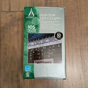 ❤️HOLIDAY WONDERLAND❤️Cool White LED Icicle-Style Lights 105